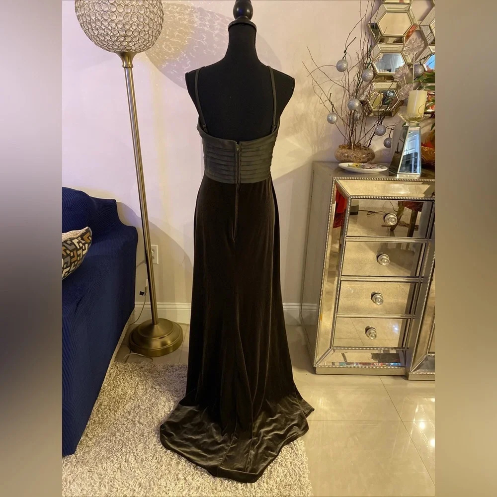 Tadashi velour evening dress size medium - Picture 7 of 9